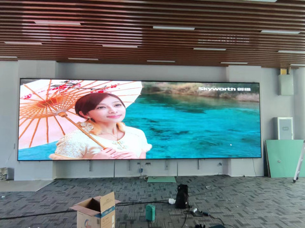 西畴P1.53led小间距屏安装案例